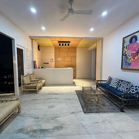 Hotel Sri Sathya Sai Bengaluru Zewnętrze zdjęcie